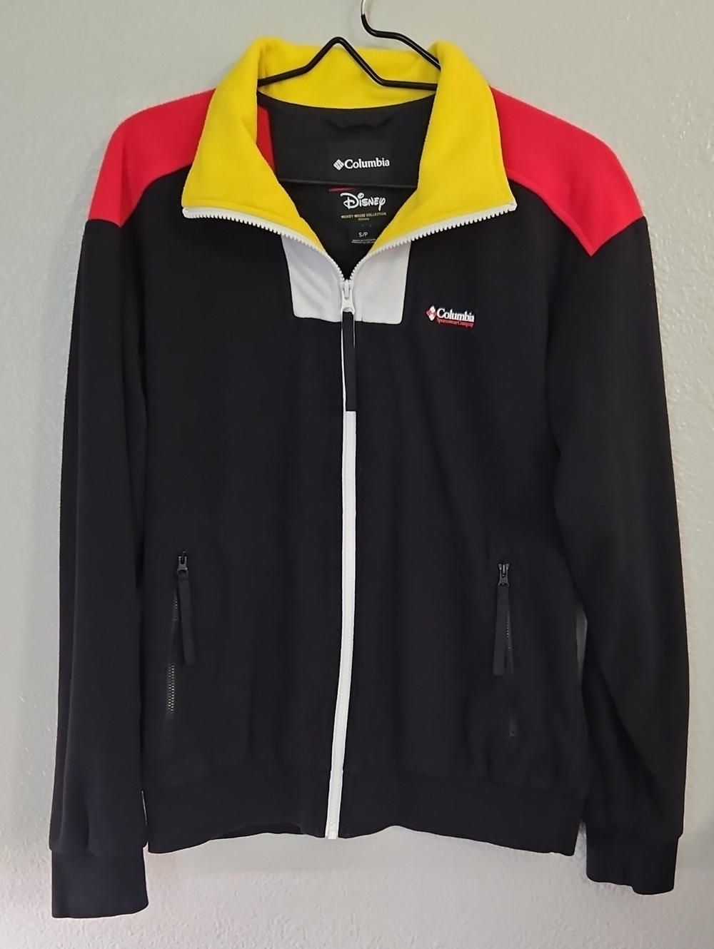 Disney x Columbia Mickey Mouse Intertrainer Fleece Jacket Black Red Yellow EUC A
